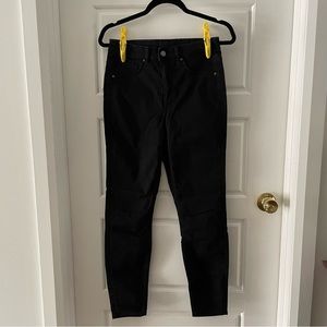 H&M Black Curvy Skinny Jeans/Jeggings US Size 6